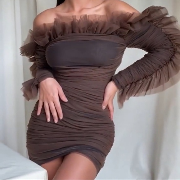 New Mimii London Chocolate Brown Tulle ruffle Bardot mini dress sz Small - Picture 2 of 12